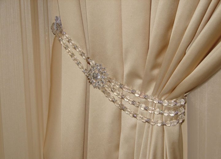 Drapery curtains (10)