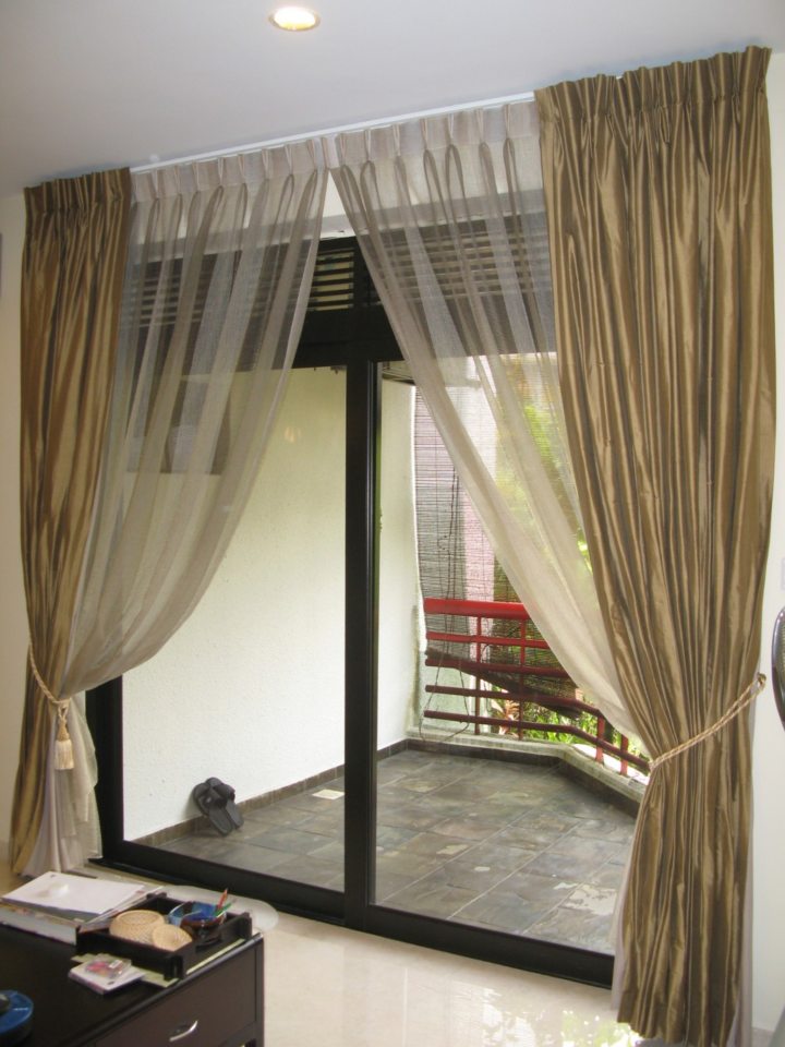 Satin curtains (7)